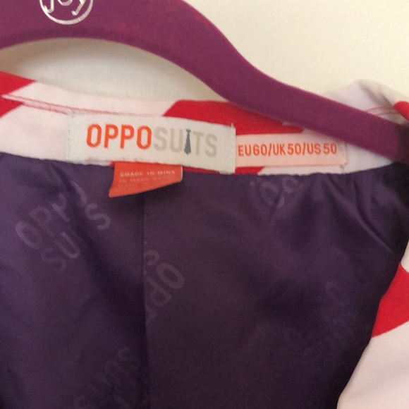 Red and white men’s jacket - Picture 3 of 4